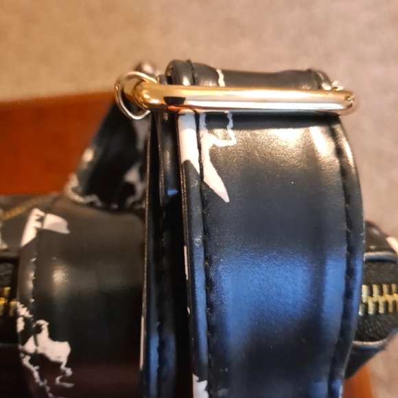 🎒 Marble ⚫️⚪️ Vegan Leather Purse, Shoulder Bag, Backpack or Diaper Bag - Picture 9 of 14